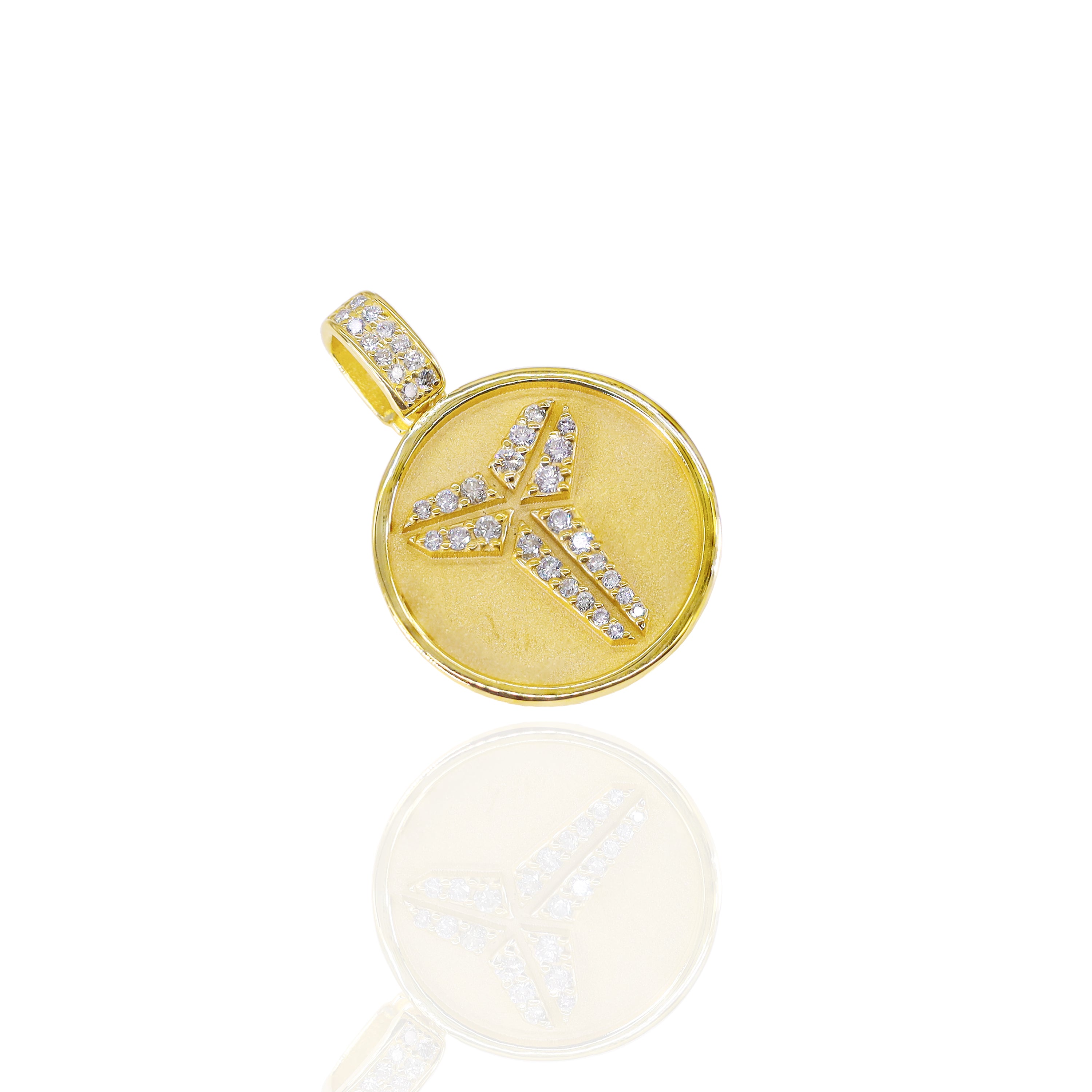 The Gold Mamba Diamond Pendant