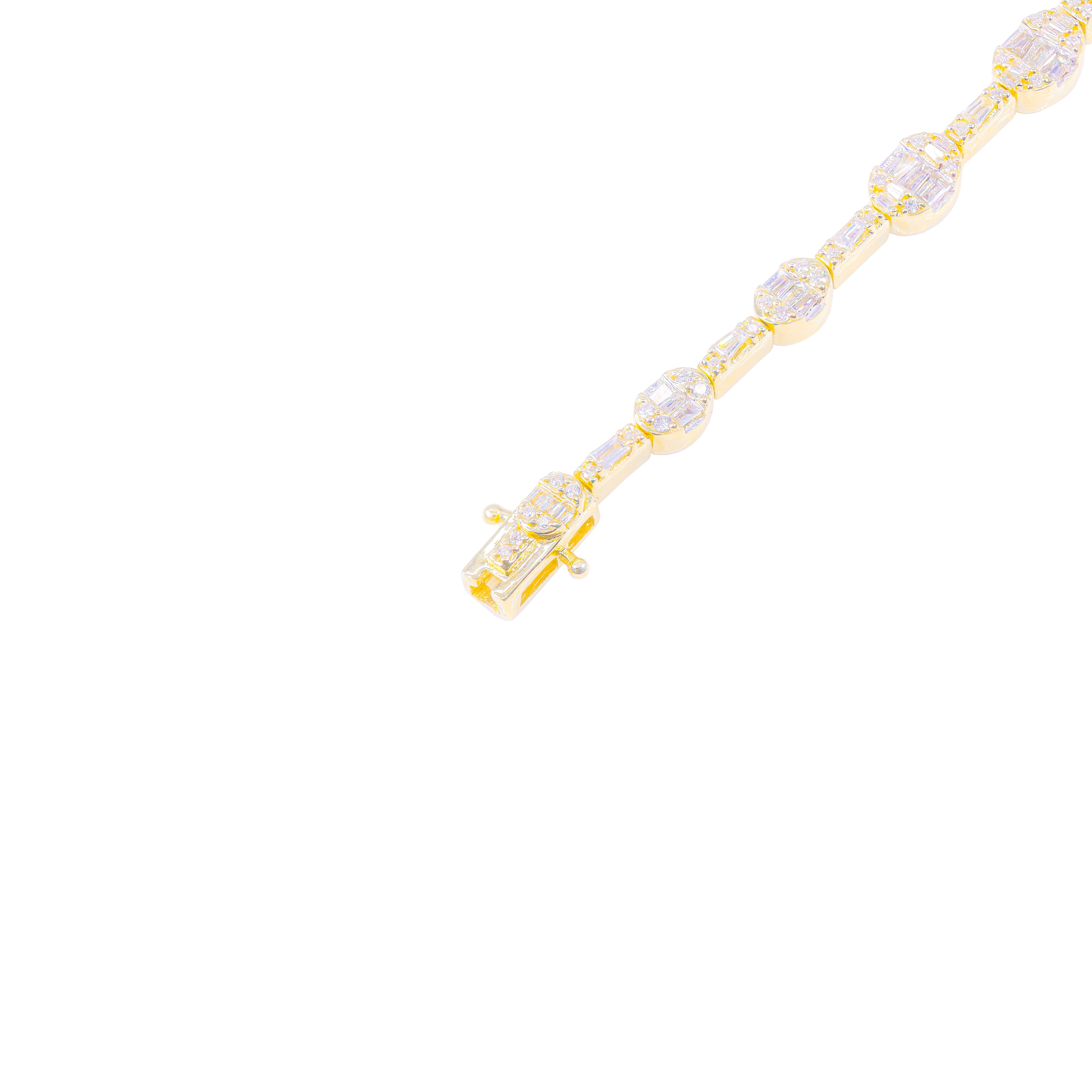 Graduating Oval Link Diamond Bracelet