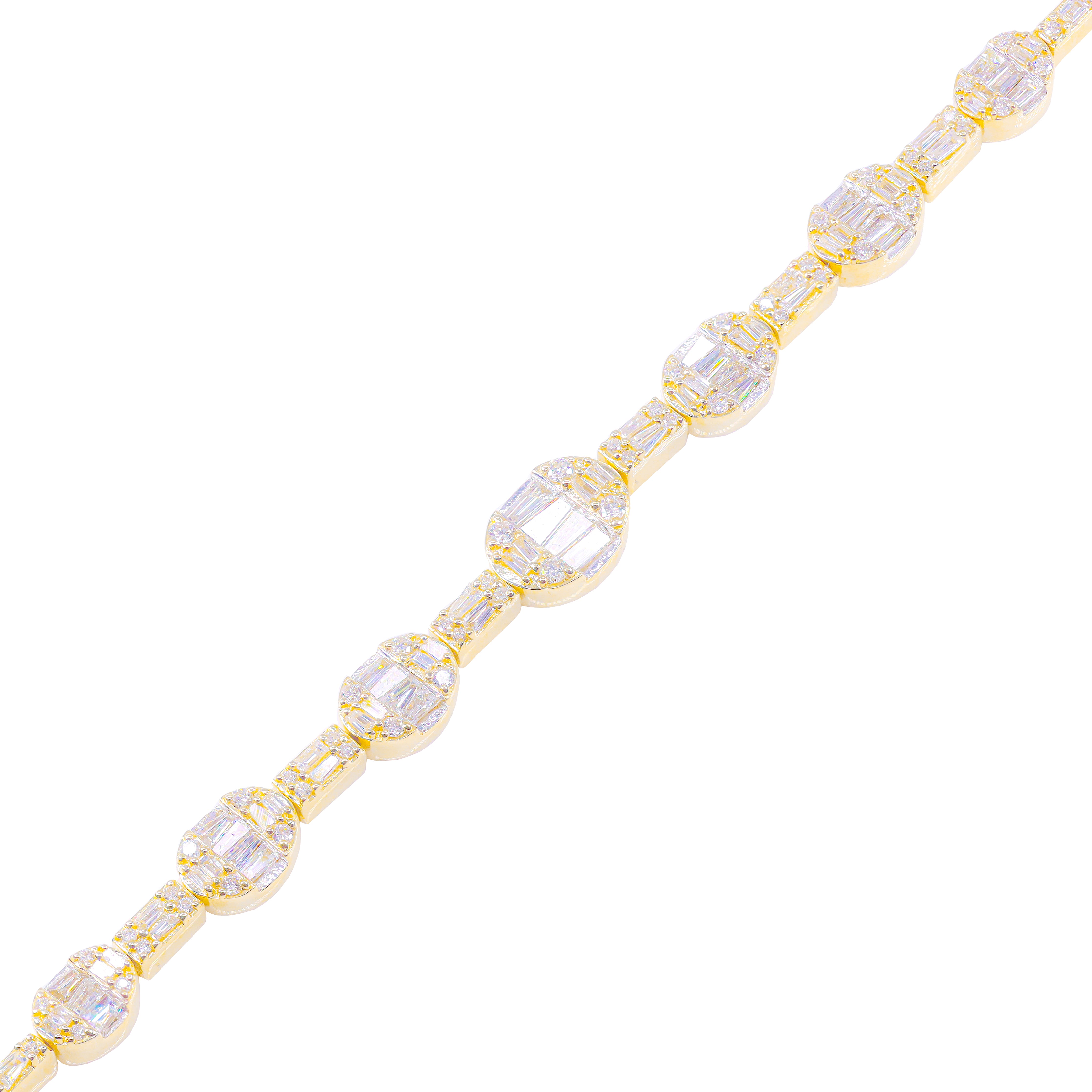 Graduating Oval Link Diamond Bracelet