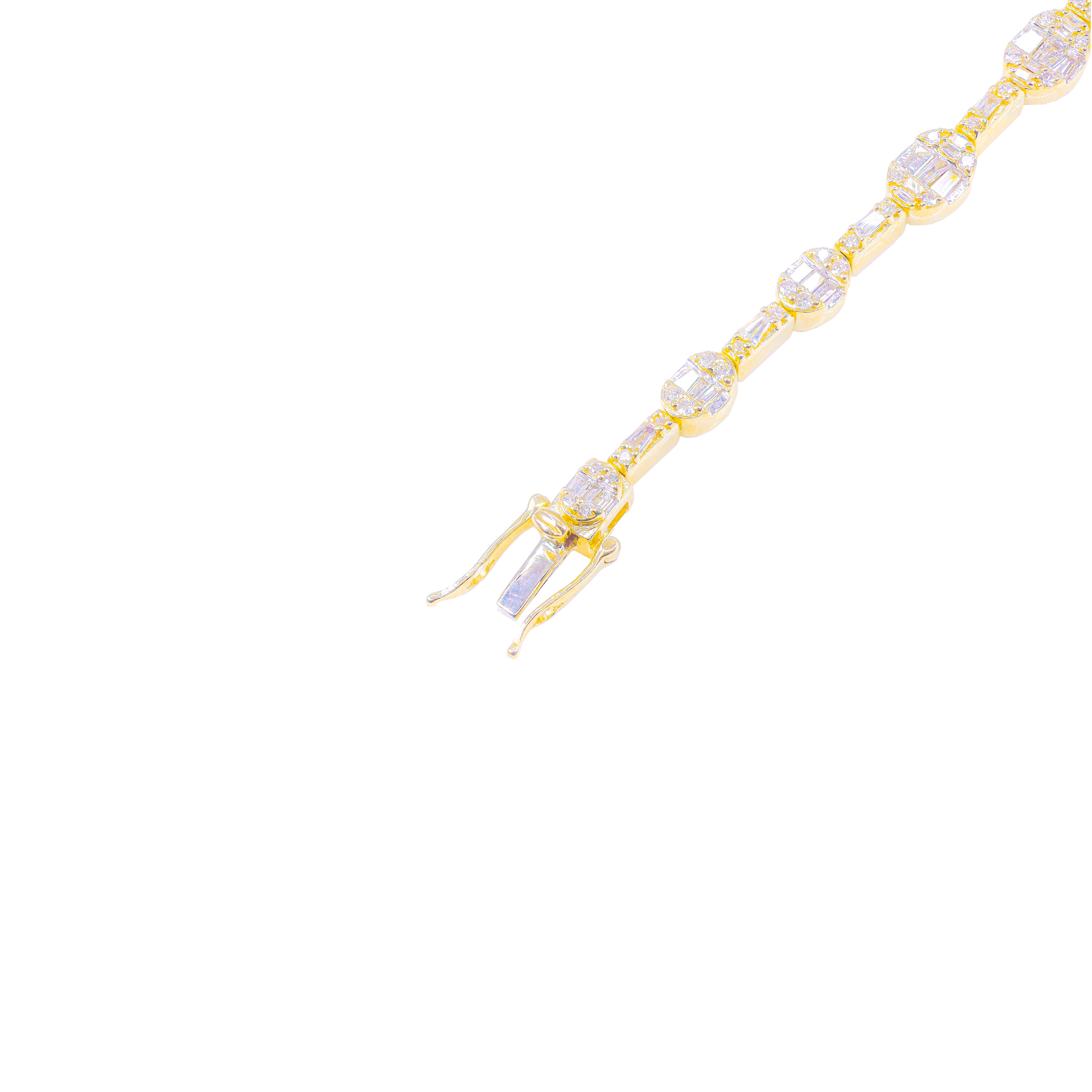 Graduating Oval Link Diamond Bracelet