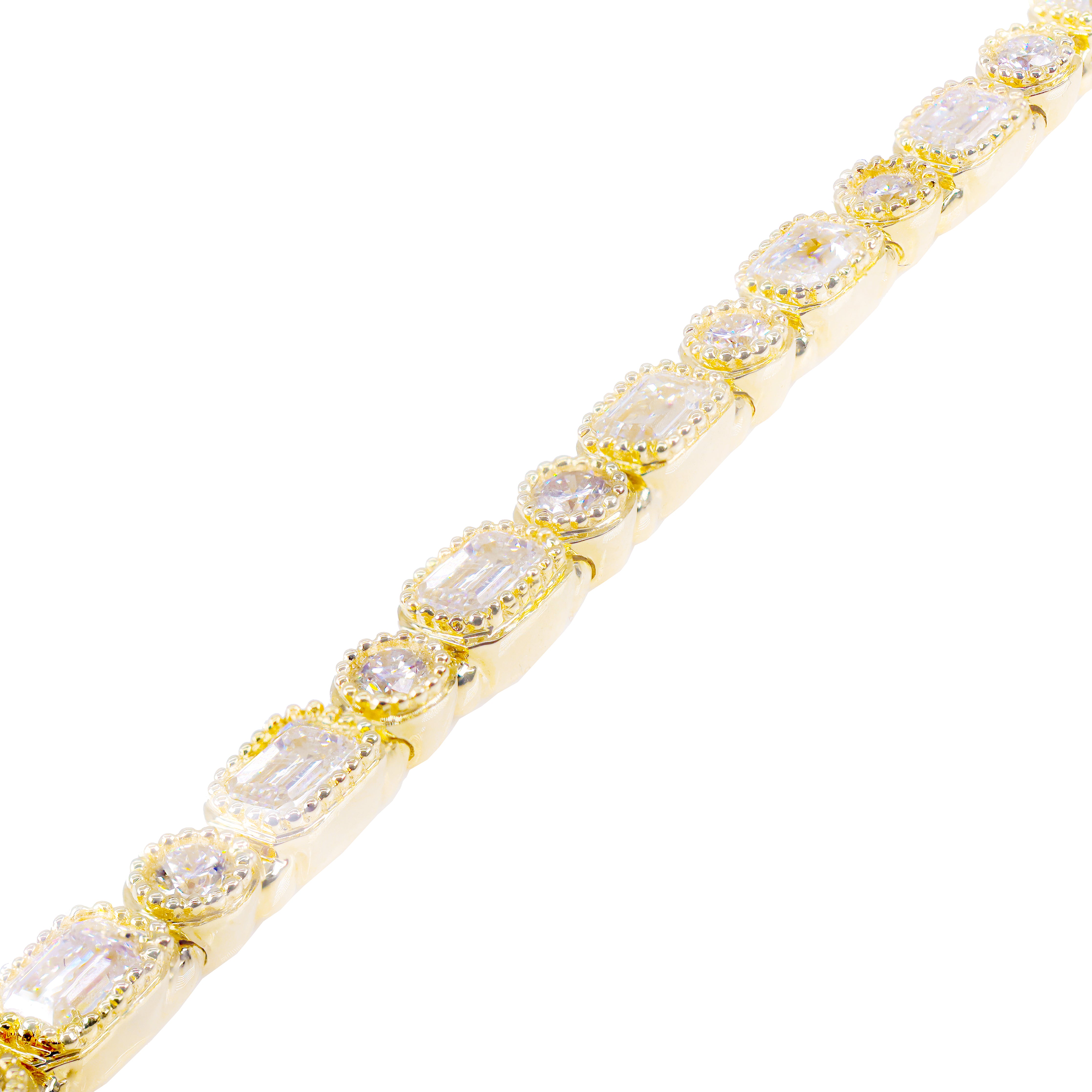 Alternating Round & Emerald Cut Diamond Tennis Bracelet