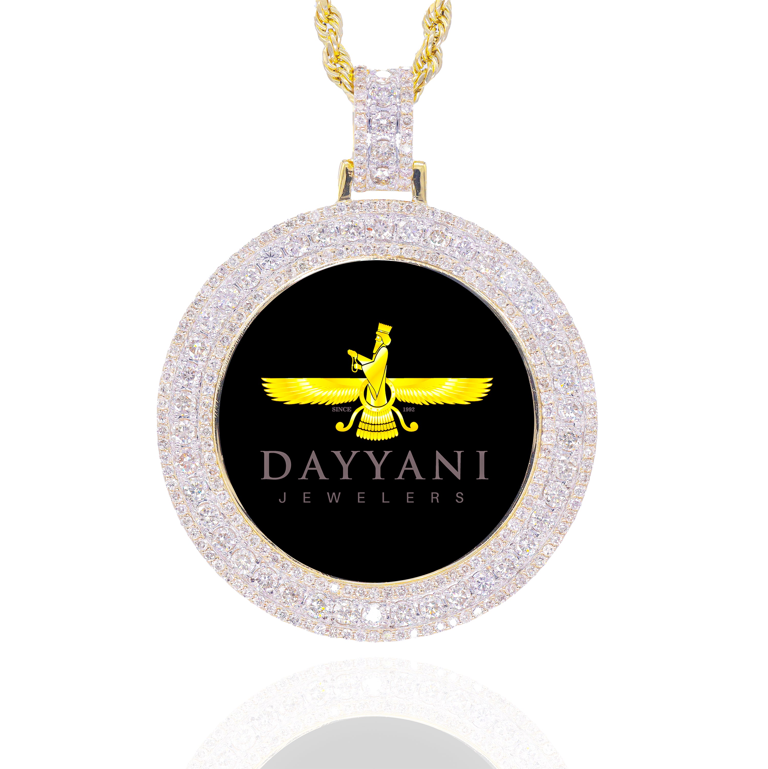 1.50 Inch Big Pointer Round Memory Diamond Pendant