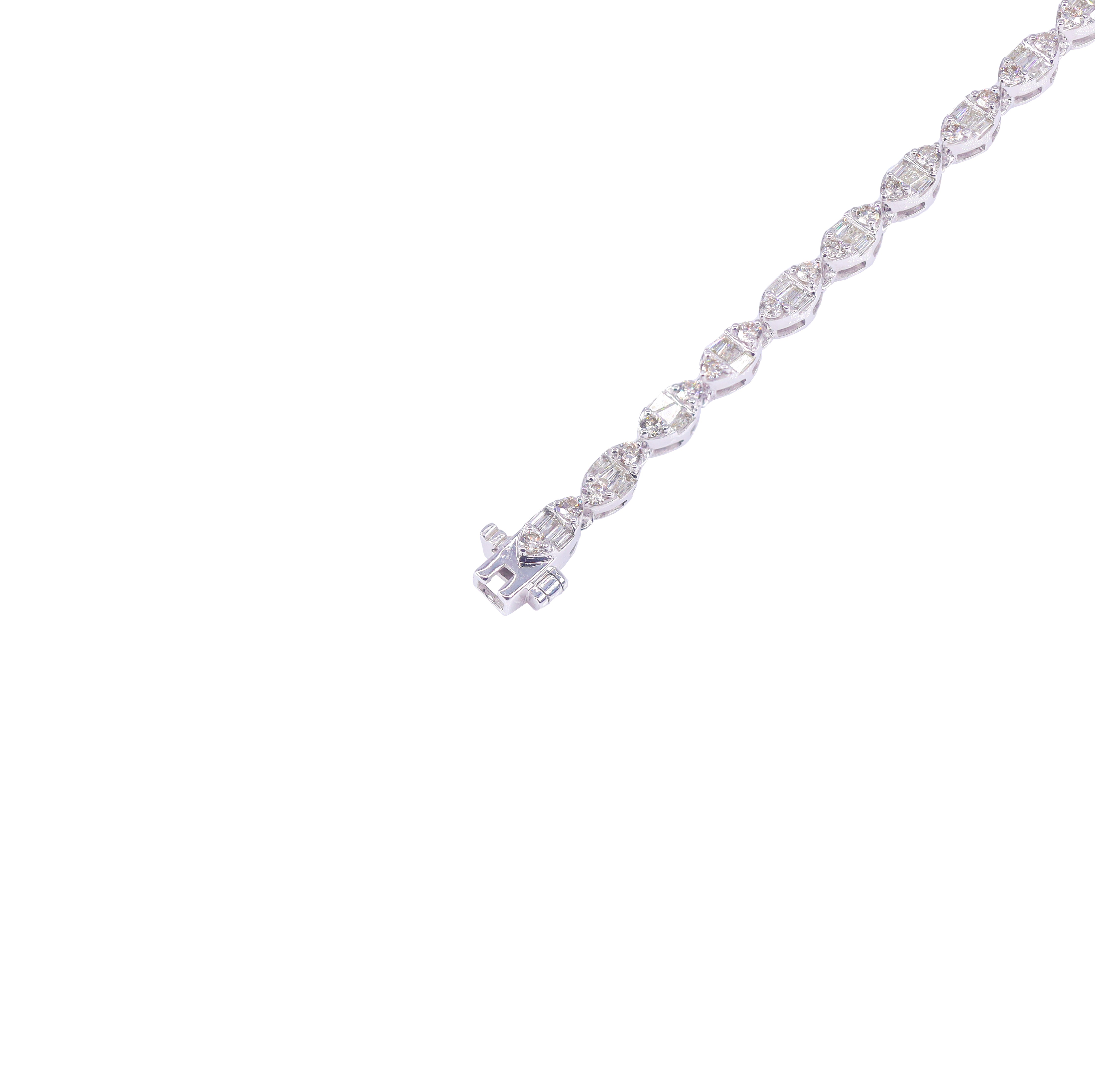 Chandelier Diamond Necklace w/ Clover Diamond Links